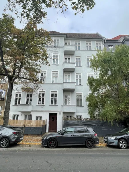Schöne sanierte 3-Zimmer-Wohnung mit Balkon — photo 1